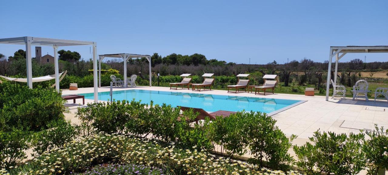 Masseria Vignenove Uggiano La Chiesa Luaran gambar