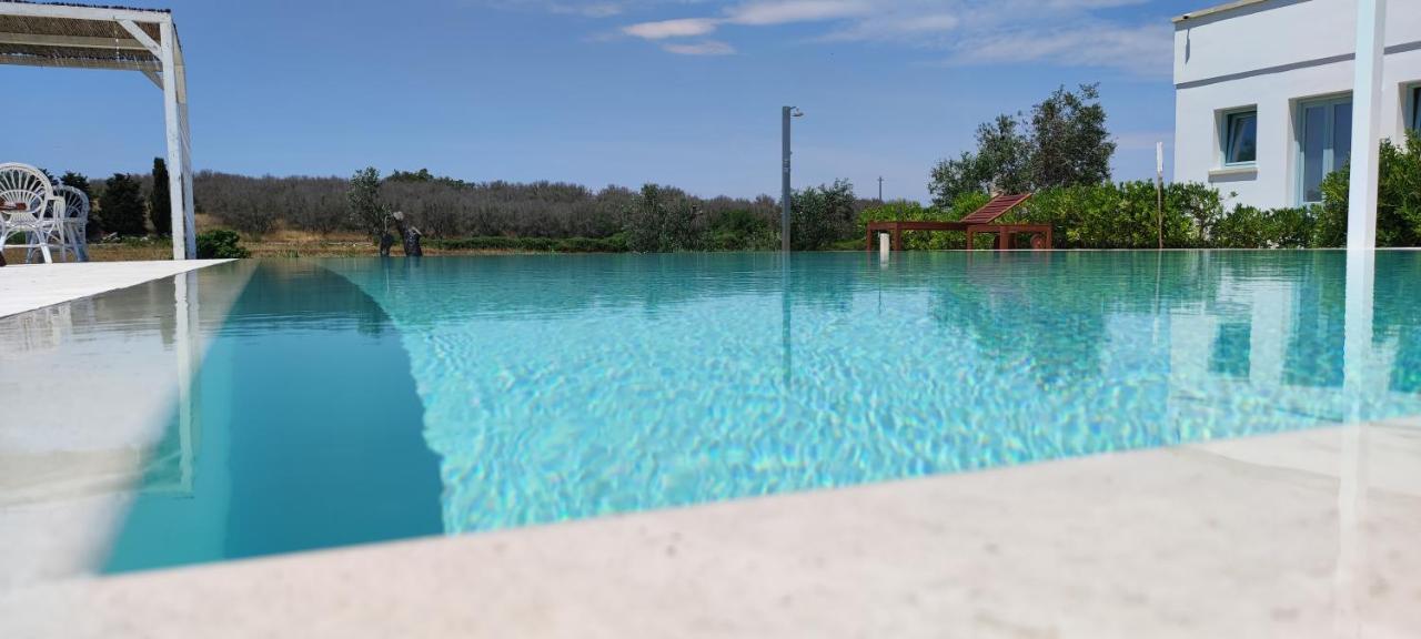Masseria Vignenove Uggiano La Chiesa Luaran gambar