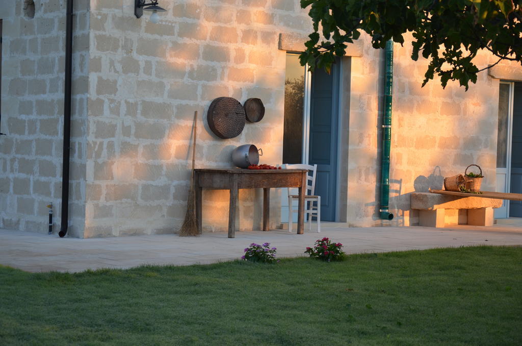 Masseria Vignenove Uggiano La Chiesa Luaran gambar