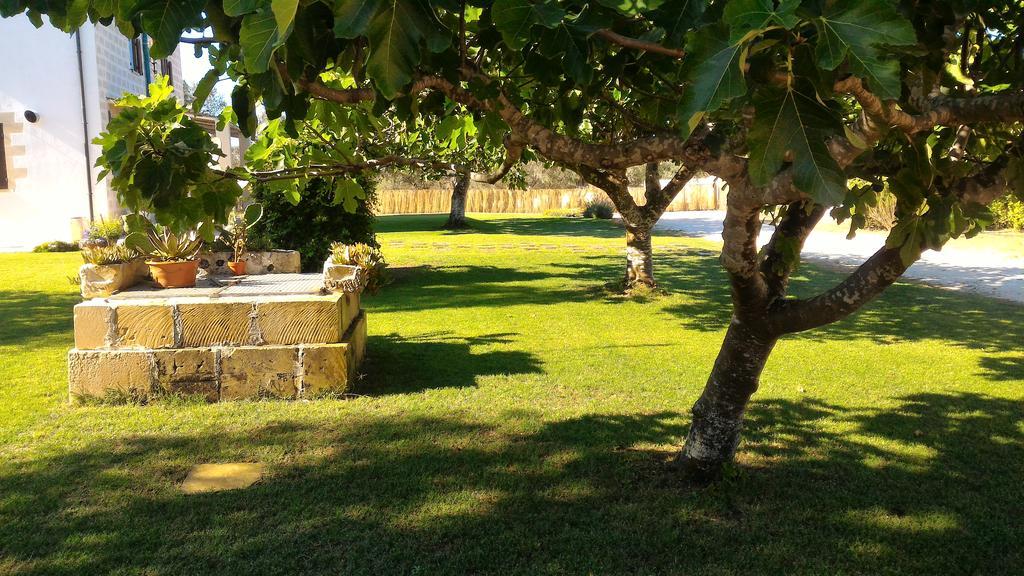 Masseria Vignenove Uggiano La Chiesa Luaran gambar