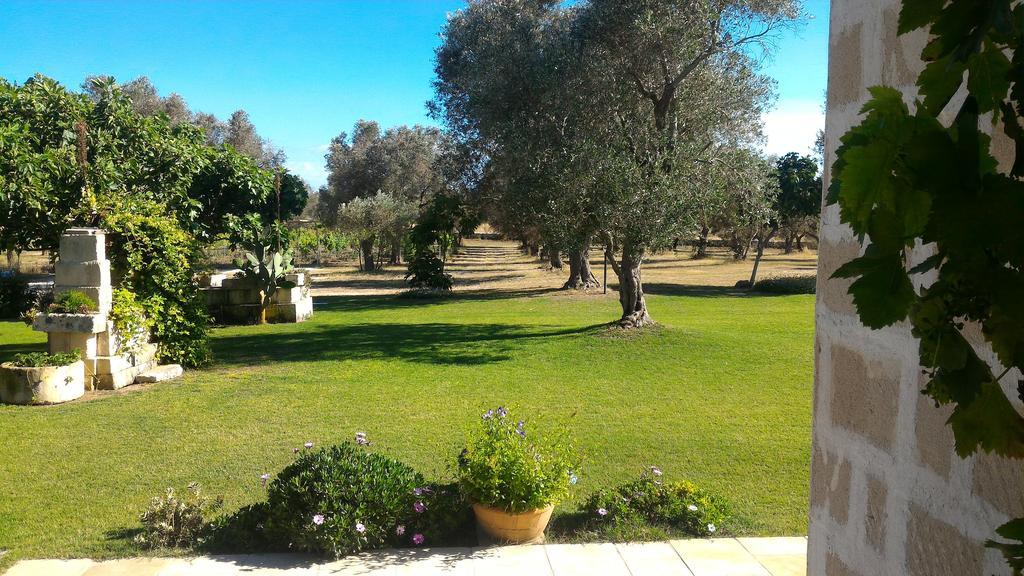 Masseria Vignenove Uggiano La Chiesa Luaran gambar